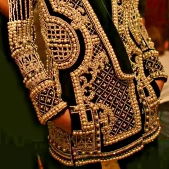 Elegant Black Blazer with Gold and Pearl Details Size M/L - Picture 2 of 7